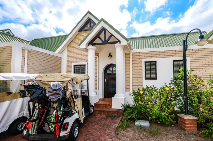 To Let 1 Bedroom Property for Rent in Fancourt Western Cape